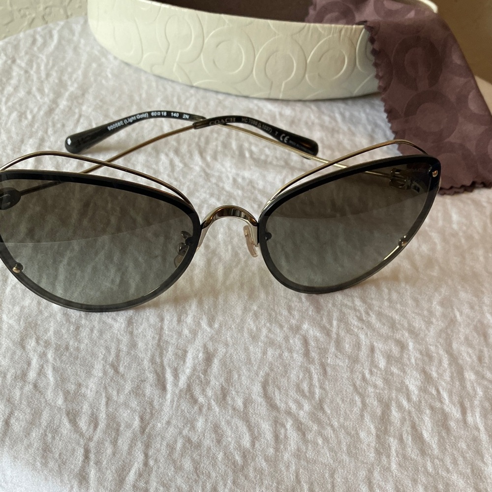 Coach: Light Gold (L1037) Sunglasses- Cat Eye Frame- Case & Cloth - Picture 15 of 16